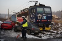 Miejsce zderzenia osobówki z pociągiem