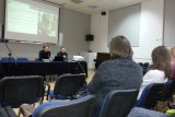 Wykład dla studentów a sali konferencyjnej UŚ w Cieszynie