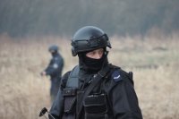 policjanci podczas ćwiczeń w Marklowicach Górnych