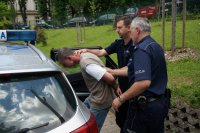 Sprawca zgwałcenia i rozboju zatrzymany przez policjantów