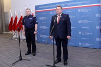 KONFERENCJA PRASOWA Wiceminister Jarosław Zieliński podsumował połowę wakacji