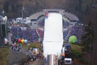 Policyjne zabezpieczenie inauguracji PŚ w skokach narciarskich