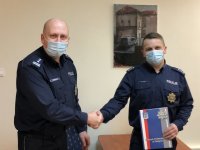 Komendant Powiatowy Policji w Cieszynie wraz z nowym Komendantem Komisariatu Policji w Strumieniu