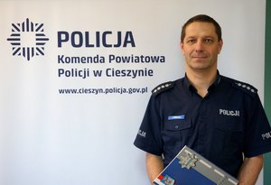 Zastępca Naczelnika Wydziału Prewencji Komendy Powiatowej Policji w Cieszynie aspirant sztabowy Janusz Podżorski