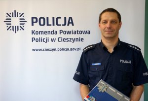 Zastępca Naczelnika Wydziału Prewencji Komendy Powiatowej Policji w Cieszynie aspirant sztabowy Janusz Podżorski