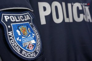 grafika-naszywka na kurtce, napis Policja Wydział Ruchu Drogowego Cieszyn