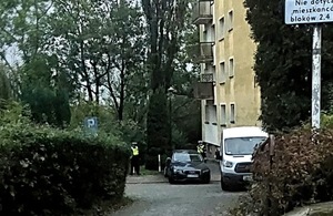 zdjęcia miejsca zdarzenia, pojazdy, dzień, pochmurno