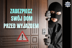 "na zdjęciu włamywacz przed wejściem do domu"