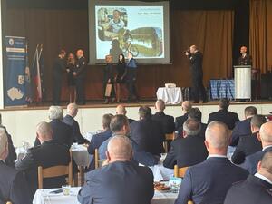 zdjęcie, sala, osoby zgromadzone na gali