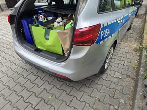 prezenty w torbach przygotowane dla dzieci